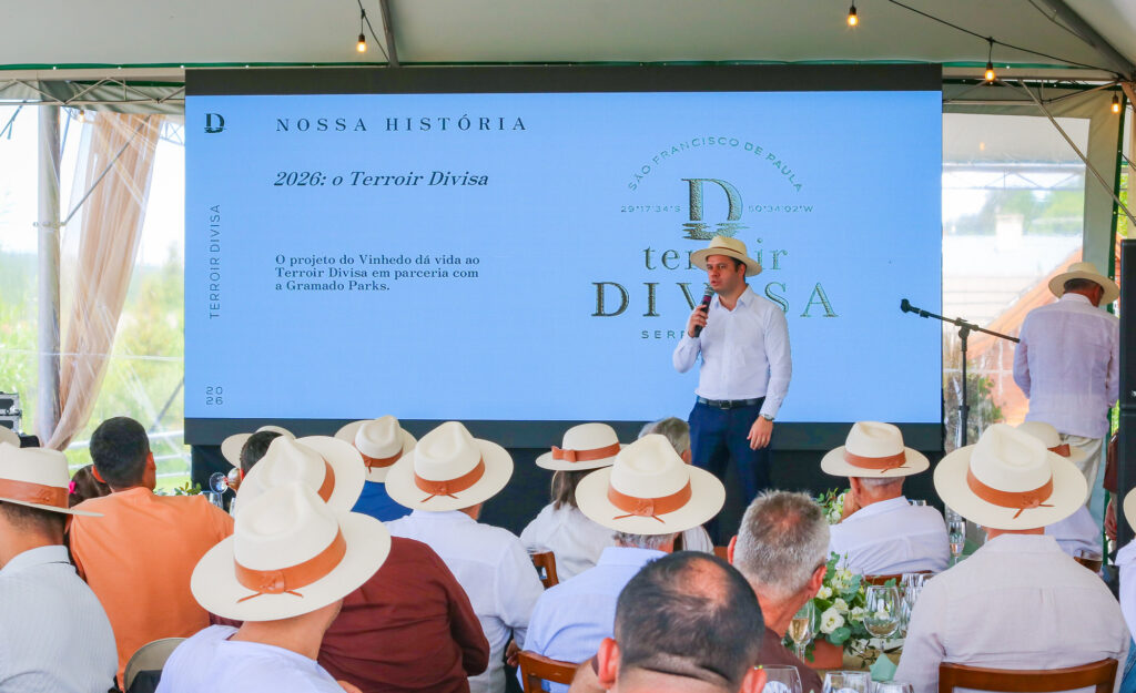 Primeira Vindima do Terroir Divisa marca início oficial da colheita das uvas e união entre Gramado Parks e Coobrastur