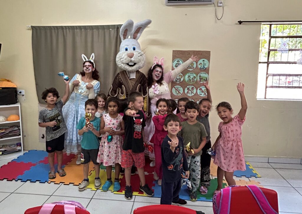 Residence Club Hard Rock Hotel Gramado celebra a Páscoa com ação especial para crianças da rede municipal de ensino