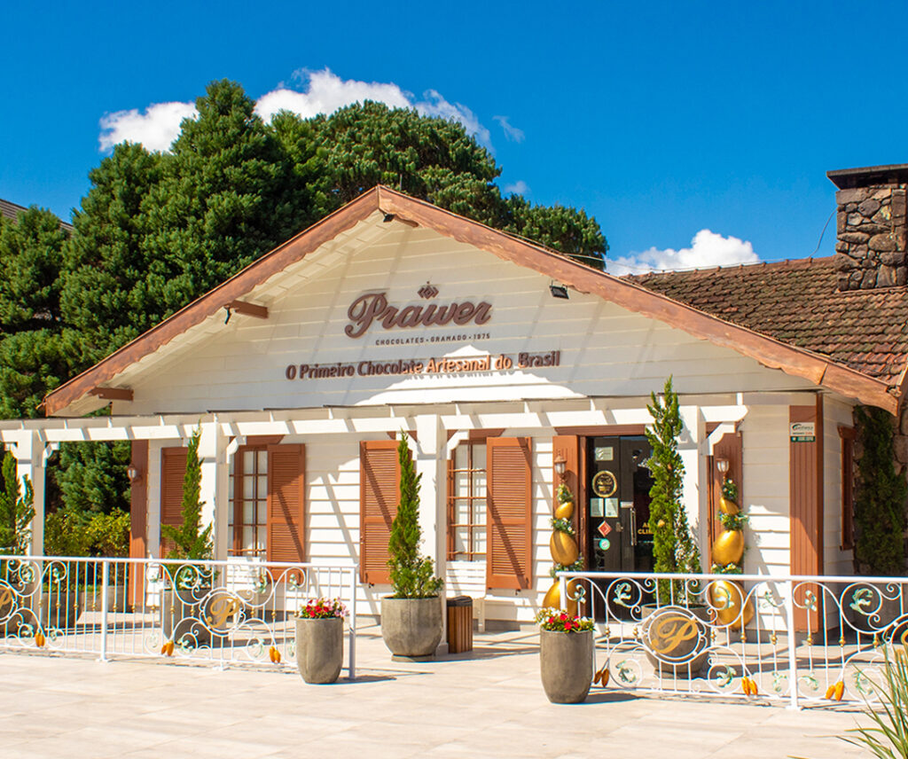 Tour da Prawer transforma tradição do chocolate artesanal em experiência turística em Gramado