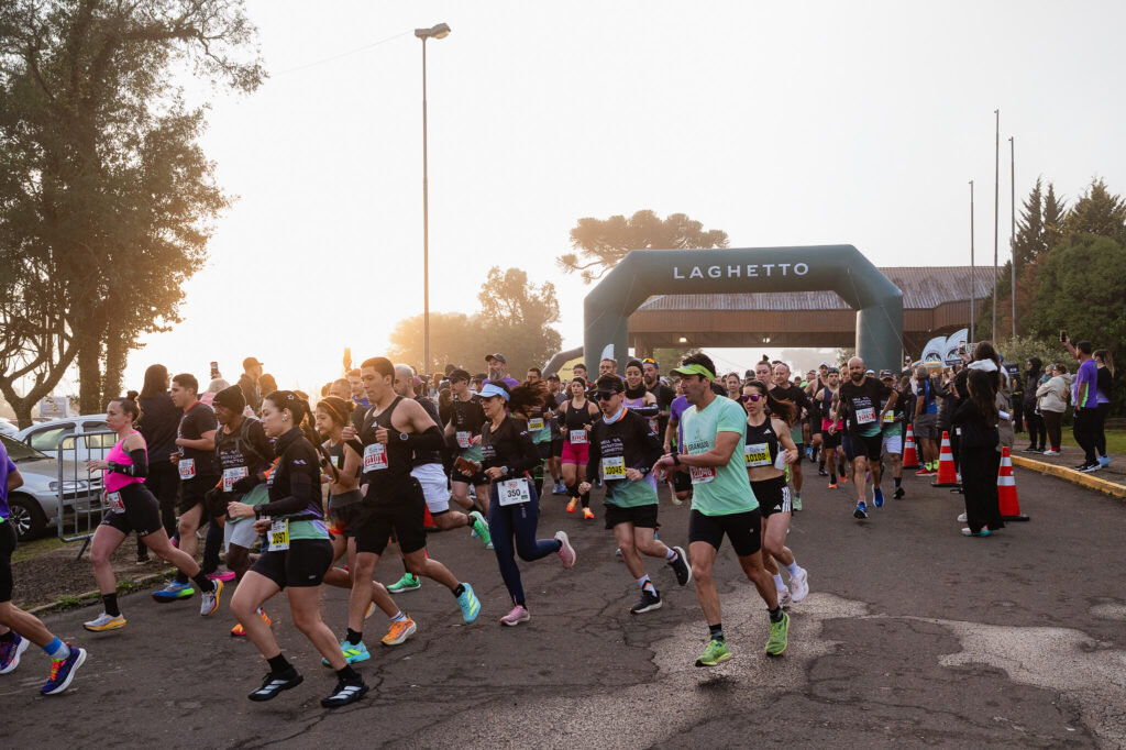 Meia Maratona Laghetto reúne mais de 800 atletas e consolida prova como referência na Serra Gaúcha